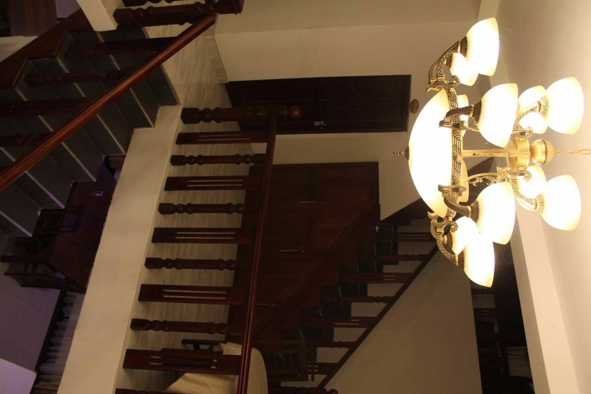 Oak Wood Inn キャンディー エクステリア 写真